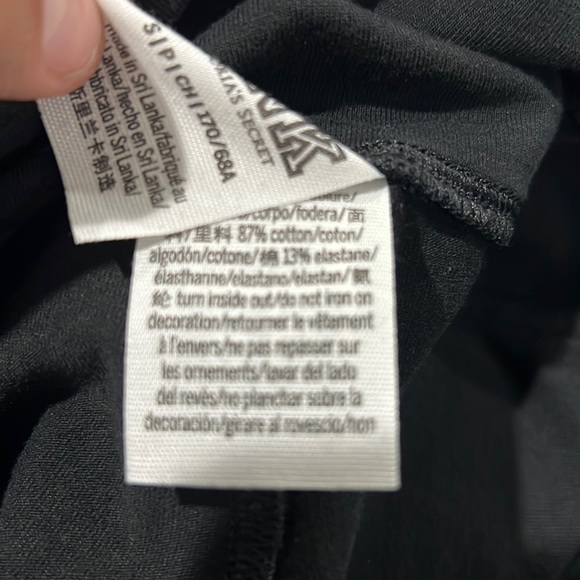 💚PINK VS Camouflage TOP only - Picture 10 of 13